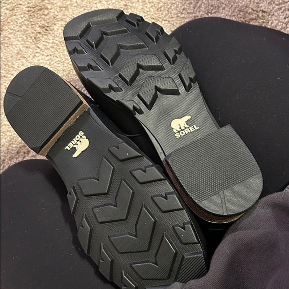 SOREL Emelie Shearling Waterproof Women's Boots In Black - Picture 5 of 5